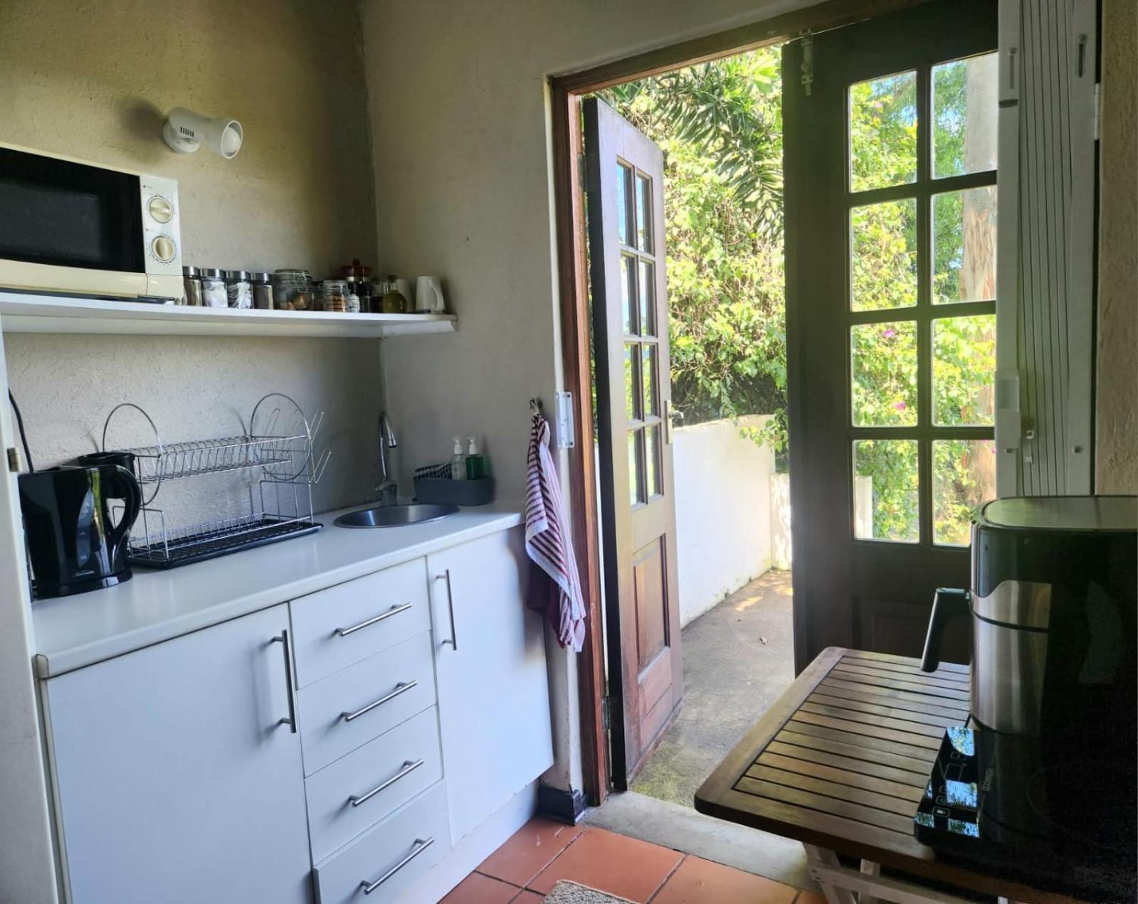 The Bardolino Artists Retreat Guest House Mbombela Exterior photo